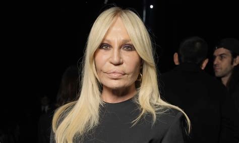 donatella versace credibilità aziendale|donatella versace.